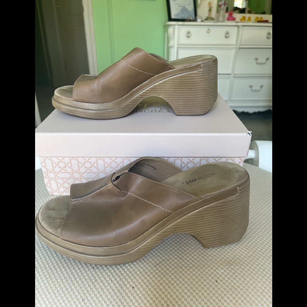 White Mountain platform sandals